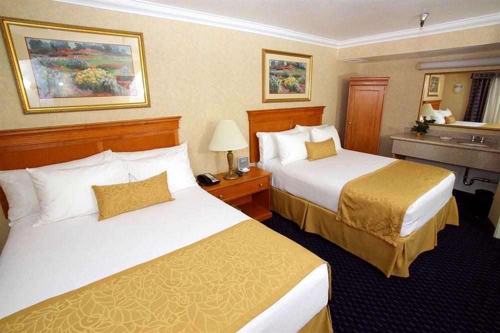 Hotel D'Lins Ontario Airport Εξωτερικό φωτογραφία