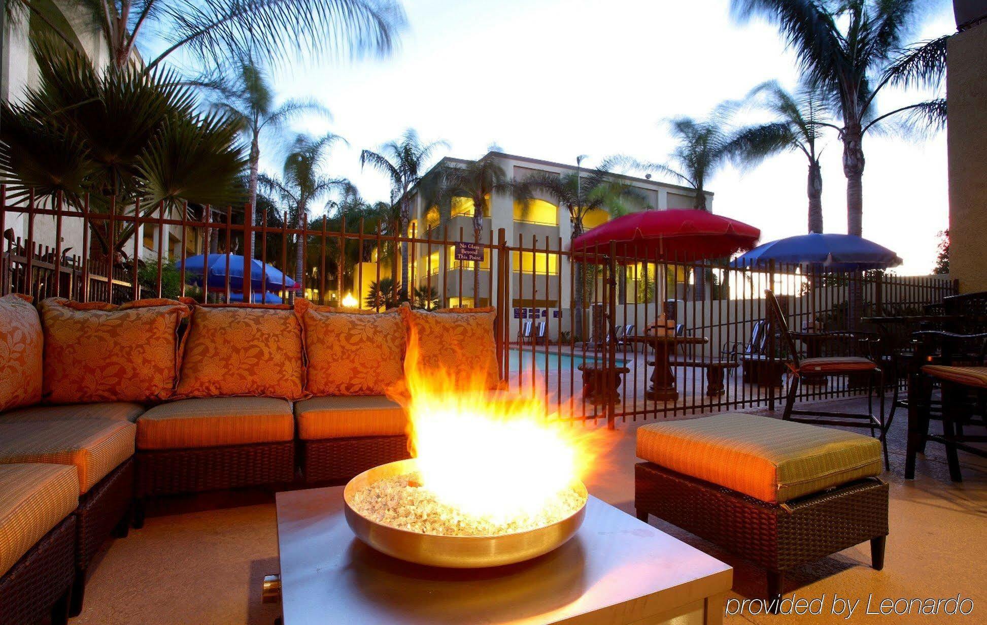 Hotel D'Lins Ontario Airport Εξωτερικό φωτογραφία