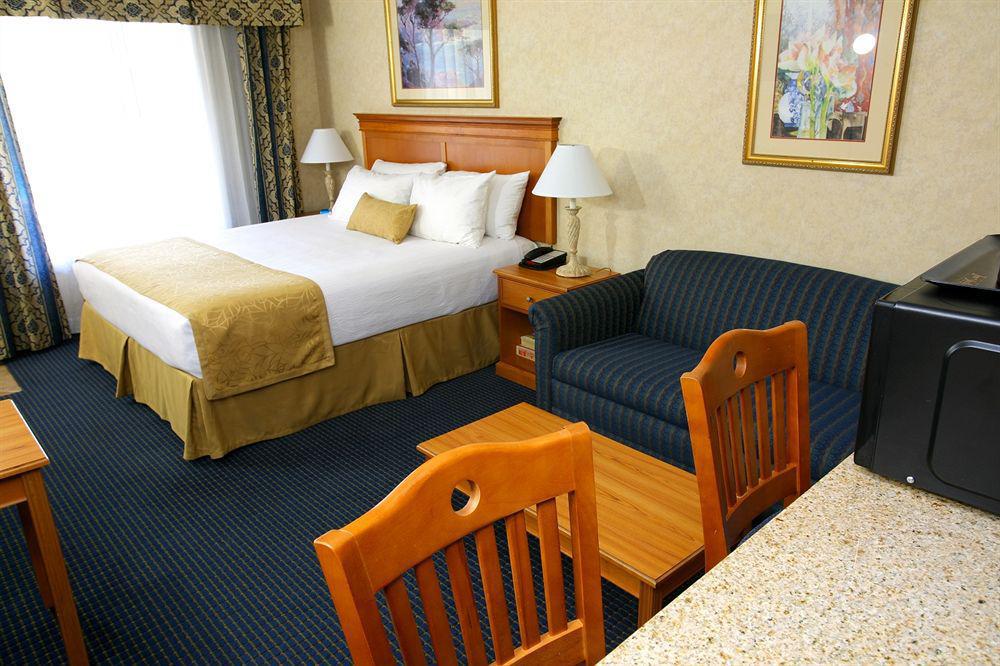 Hotel D'Lins Ontario Airport Εξωτερικό φωτογραφία